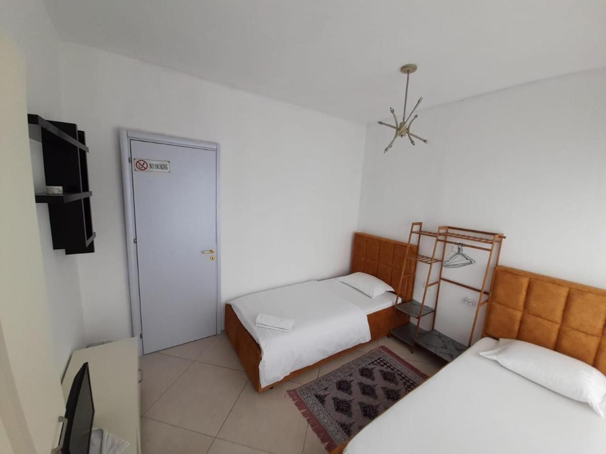 Guesthouse Bela Tiranë Luaran gambar