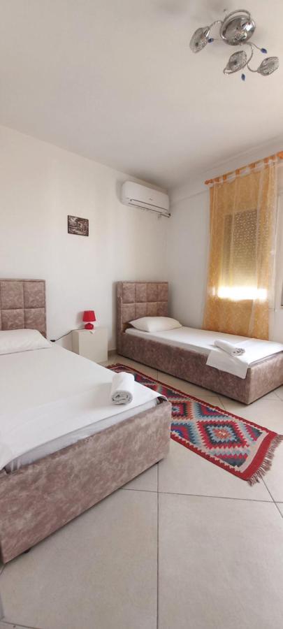 Guesthouse Bela Tiranë Luaran gambar