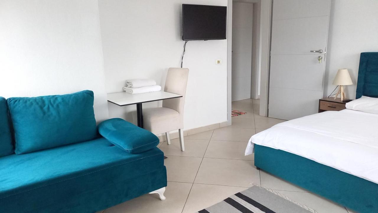Guesthouse Bela Tiranë Luaran gambar