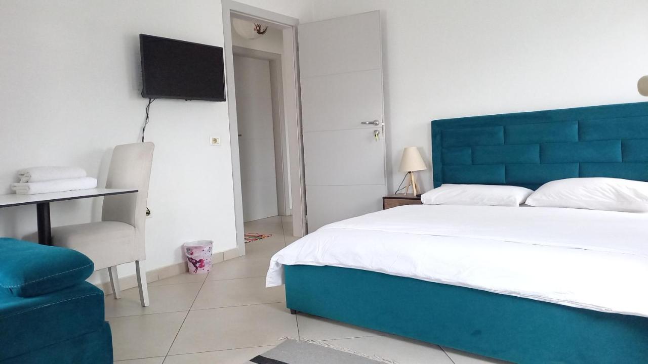 Guesthouse Bela Tiranë Luaran gambar