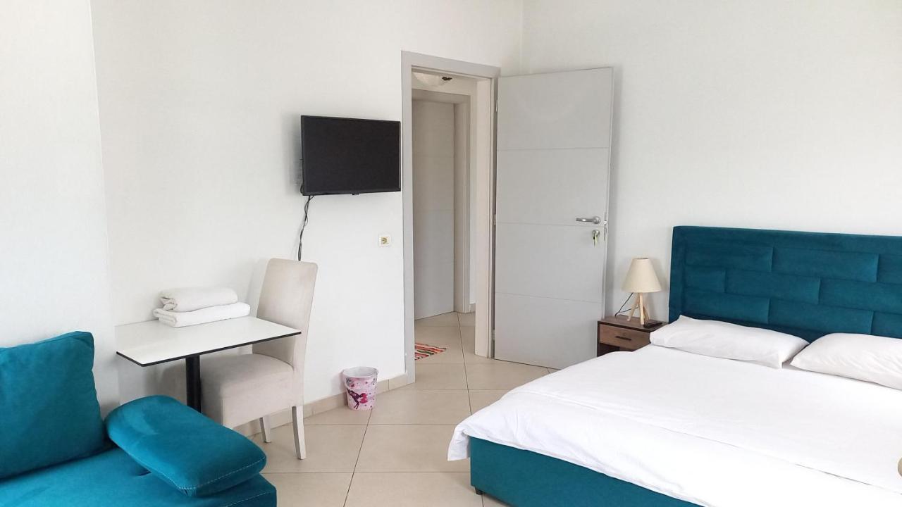 Guesthouse Bela Tiranë Luaran gambar